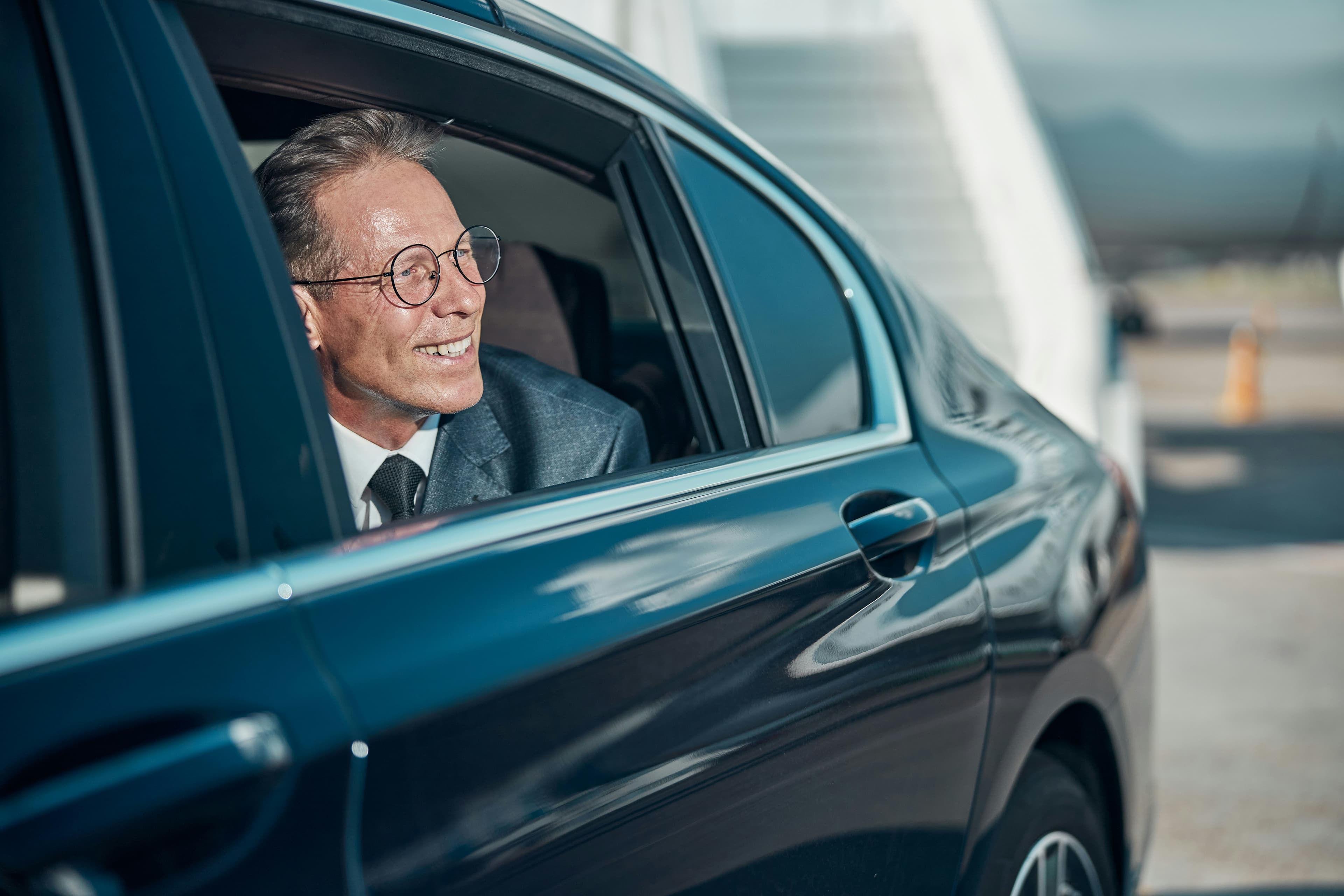Mehar Transport Luxury Chauffeur